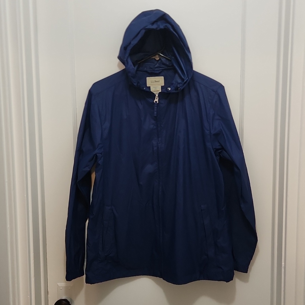 L.L. Bean Women's Light Zip Front Windbreaker Size Small